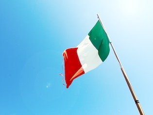 Eine Italienflagge weht im Wind