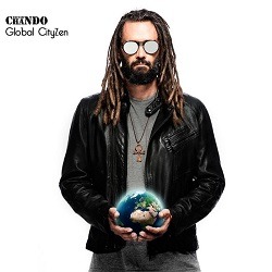 Cover von DACTAH CHANDO – Global Citizen; Foto eines Mannes, der eine kleine Weltkugel in den Händen hält