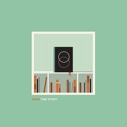 Cover von LVNG - The Story; Grafik von einem Bücherregal vor grünem Hintergrund