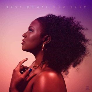 Albumcover "Run Deep" von Deva Mahal; eine schwarze Frau im Profil, das Licht und der Hintergrund sind rötlich-violett
