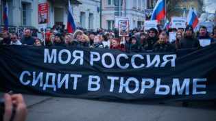 Demonstration Russland "Mein Russland sitzt in Haft."